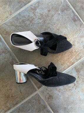 Black and White Ribbon Block Kitten Heel